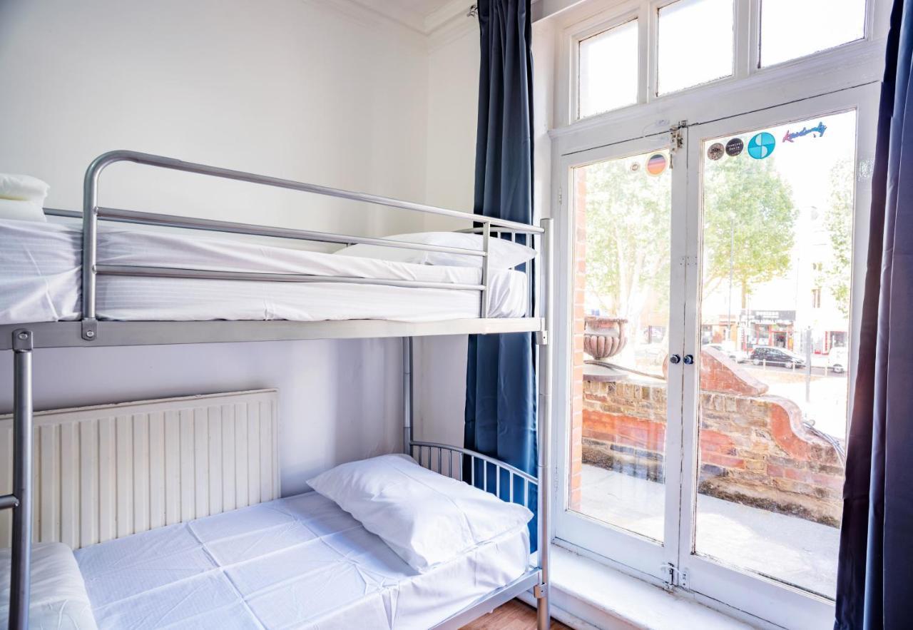 Mile End Beds Hostel London Exterior photo